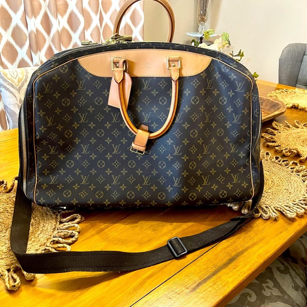 Louis Vuitton Monogram Alize 3 Poche Luggage